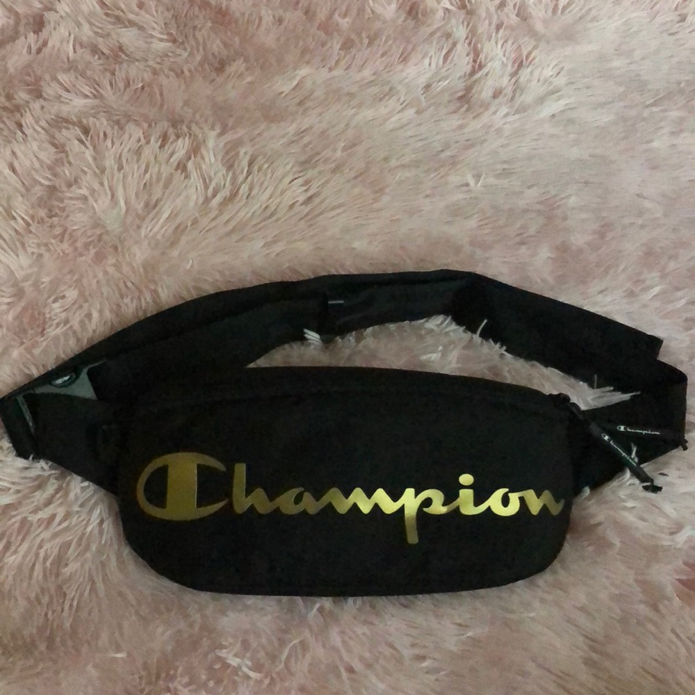 Champion Men’s fanny pack, never used!